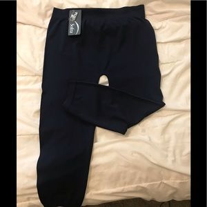 5/$25  Navy seamless leggings